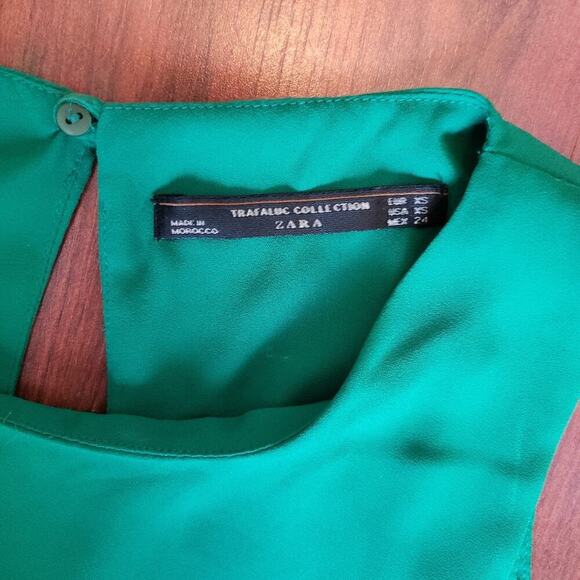 ZARA GREEN SLEEVELESS LAYERED TANK WITH KEY HOLE BACK SIZE XS - Picture 4 of 6